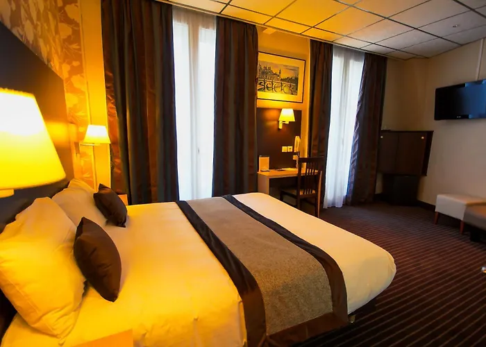 Hotel Des Trois Gares Parigi